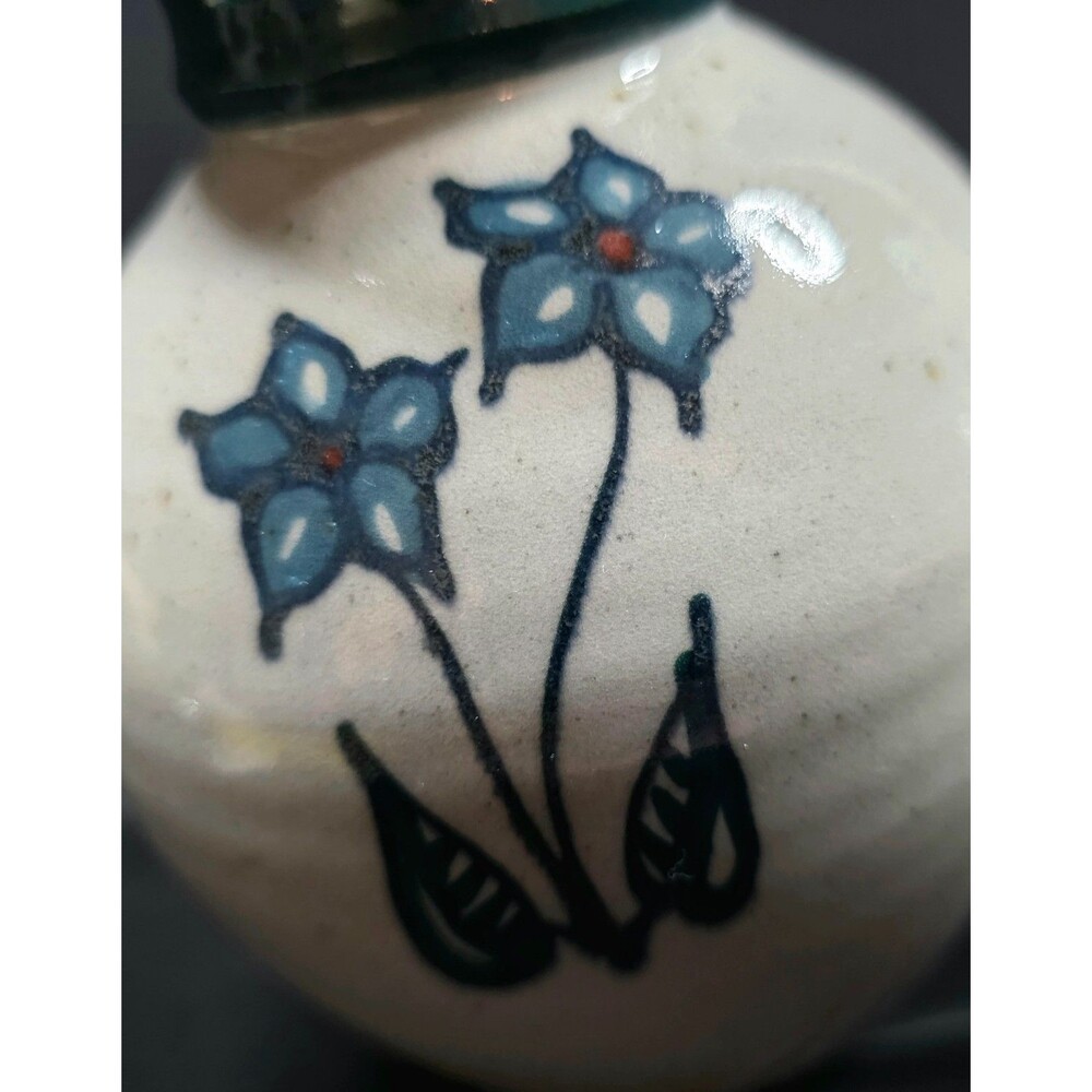 Hand Thrown Studio Pottery Vase Gray & Teal Blue Floral Stoneware Signed 6.75" - Picture 11 of 14
